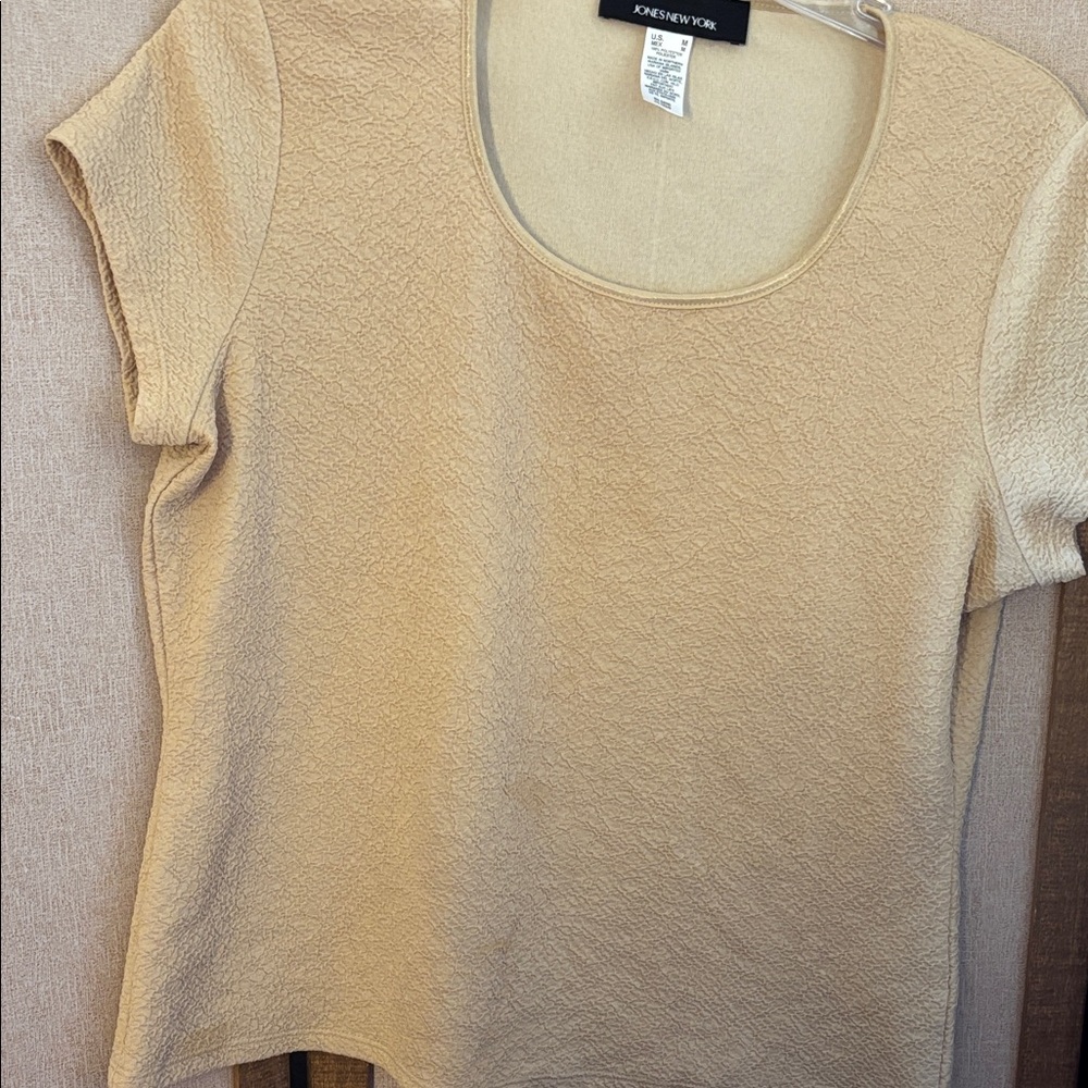 FINAL MARKDOWN Jones New York Textured Short Sleeve Top medium
